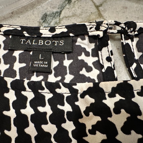 SOLD**POET SLEEVE Sz. L TOP - HOUNDSTOOTH SOLD OUT** - Picture 5 of 10